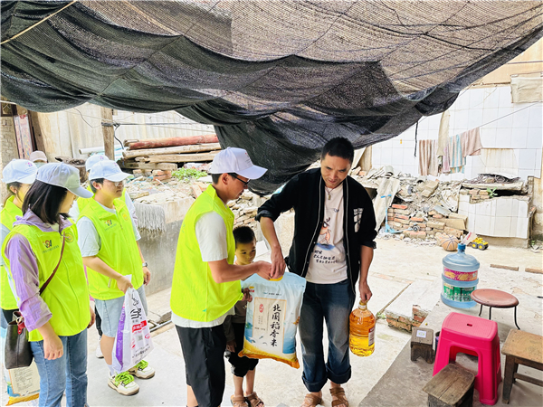 文明实践志愿服务活动走进江川1
